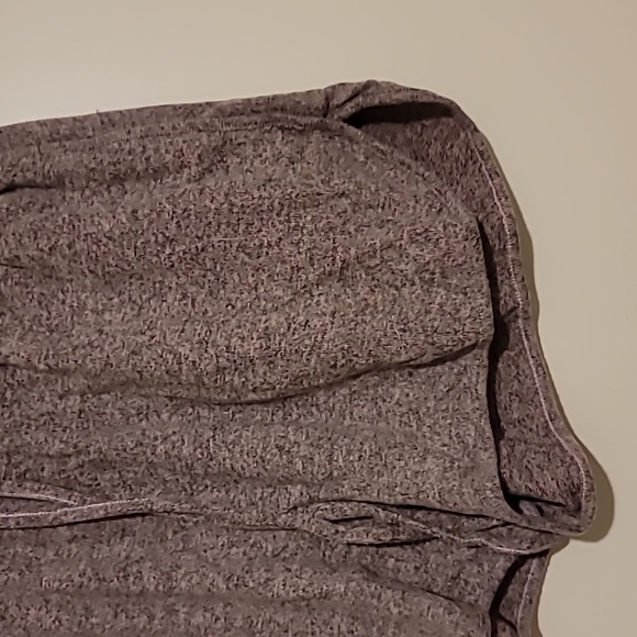 Nwt workout shorts - Picture 2 of 4